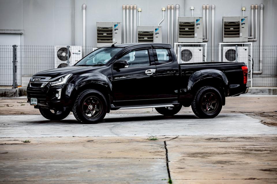 ISUZU D-MAX Hi-lander Cab 1.9 Ddi L ปี 2018 สีดำ มือเดียวป้ายแดง 9