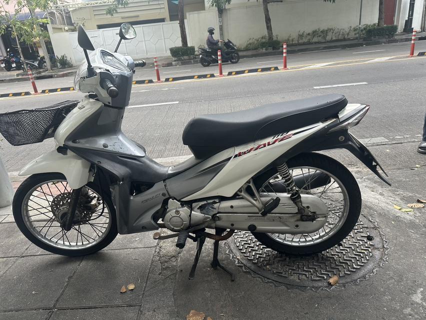 ขายรถมอเตอร์ไซร์ Honda Wave 110i  ปี2009  สีขาว 2