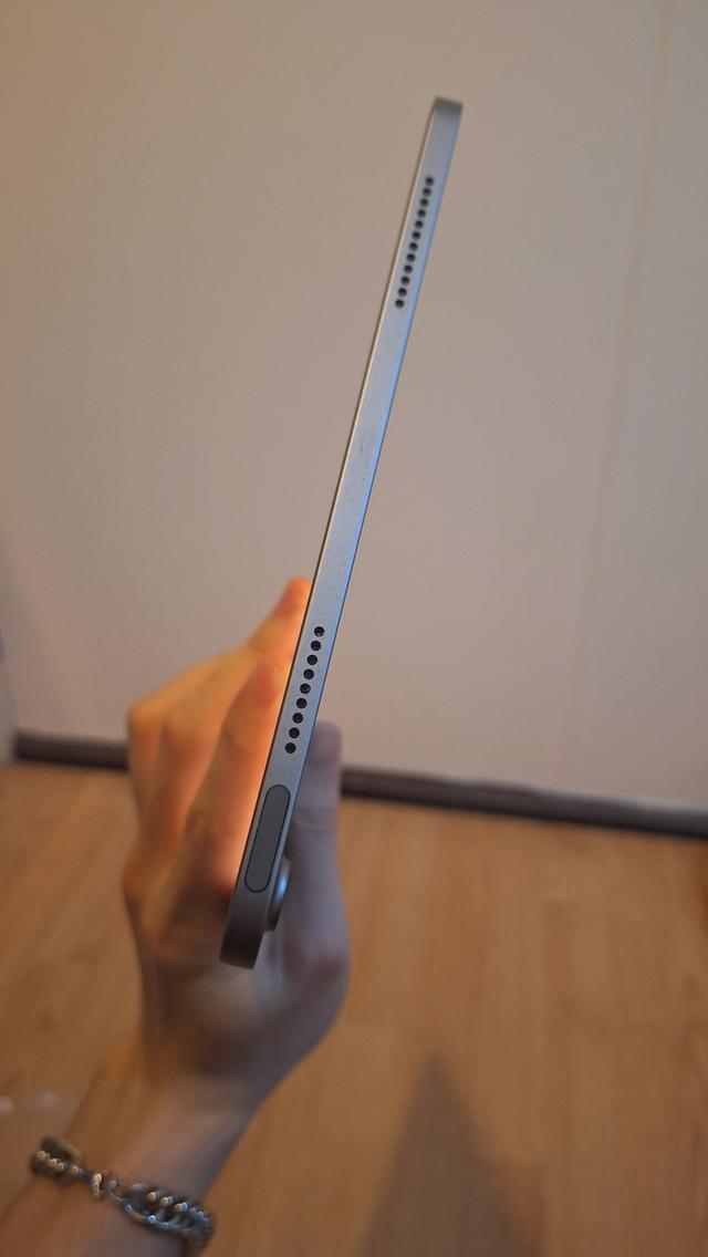 Ipad air6 ชิปM2 11 Inch 128GB  4