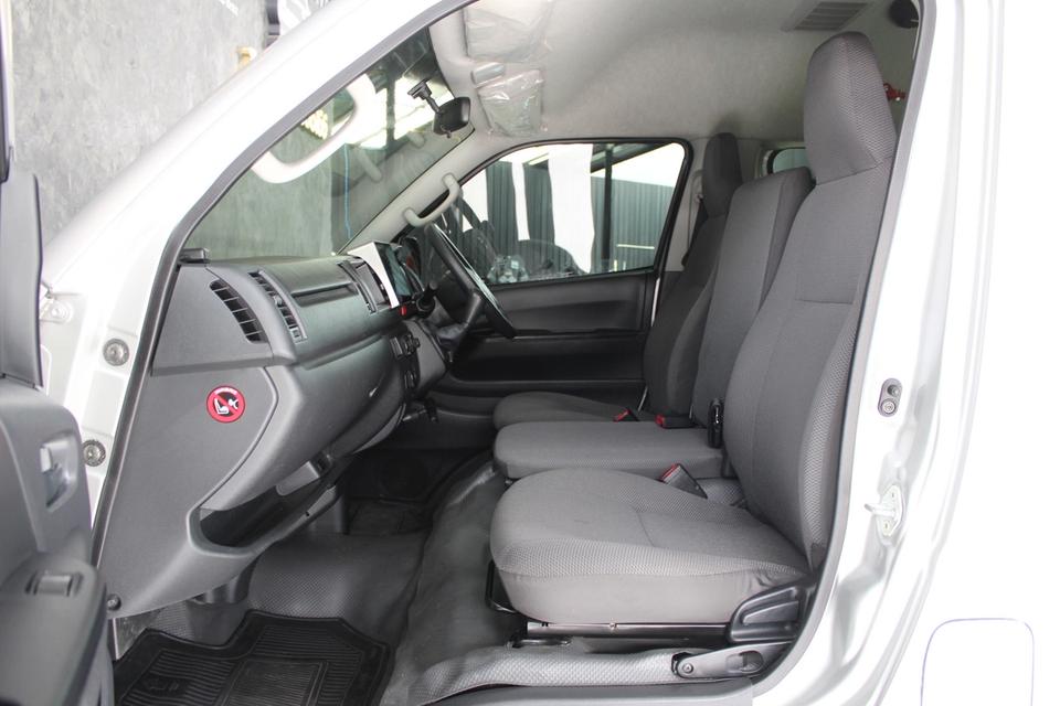 รหัสรถ JRS381 TOYOTA HIACE 3.0 Commuter (ดีเซล) ปี 2019 13