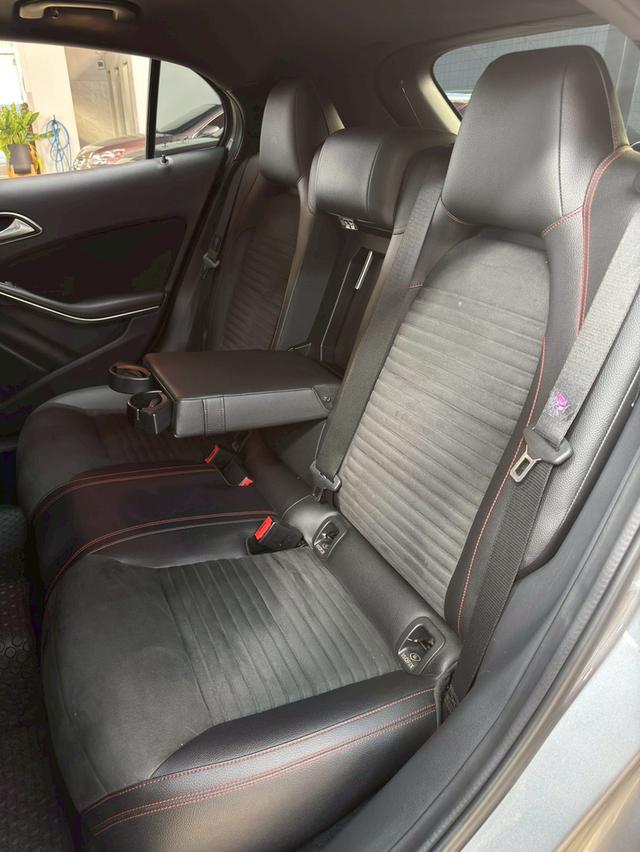 BENZ GLA 250 AMG ปี 2017 รูปที่ 16