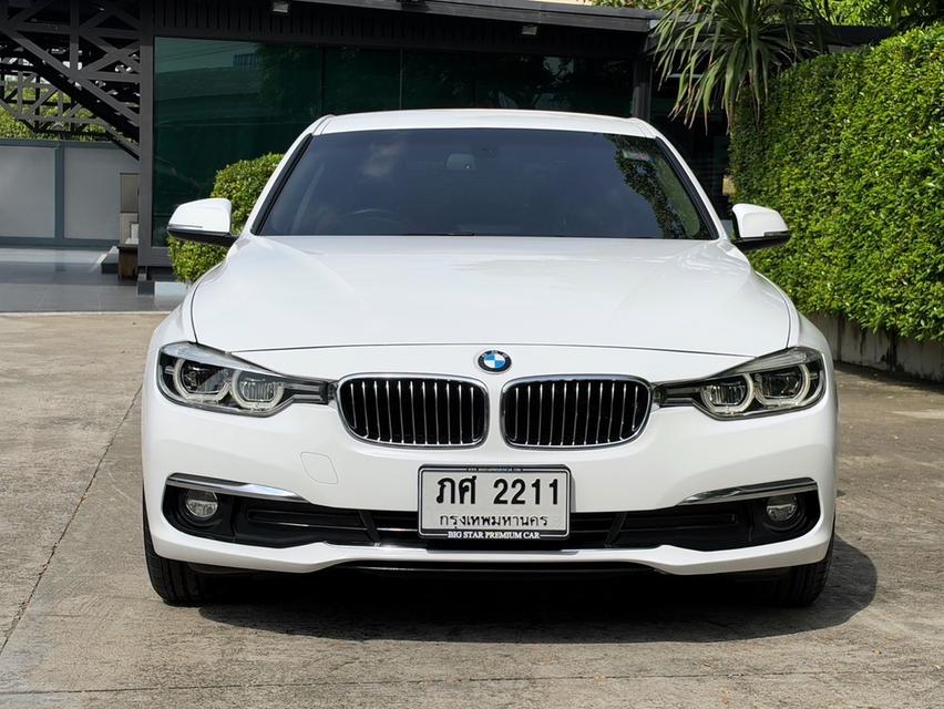 2018 BMW 320D F30 LCI รถมือเดียวป้ายแดง รถออกศูนย์ BMW THAILAND รถวิ่งน้อย เข้าศูนย์ทุกระยะ รถไม่เคยมีอุบัติเหตุครับ รูปที่ 7