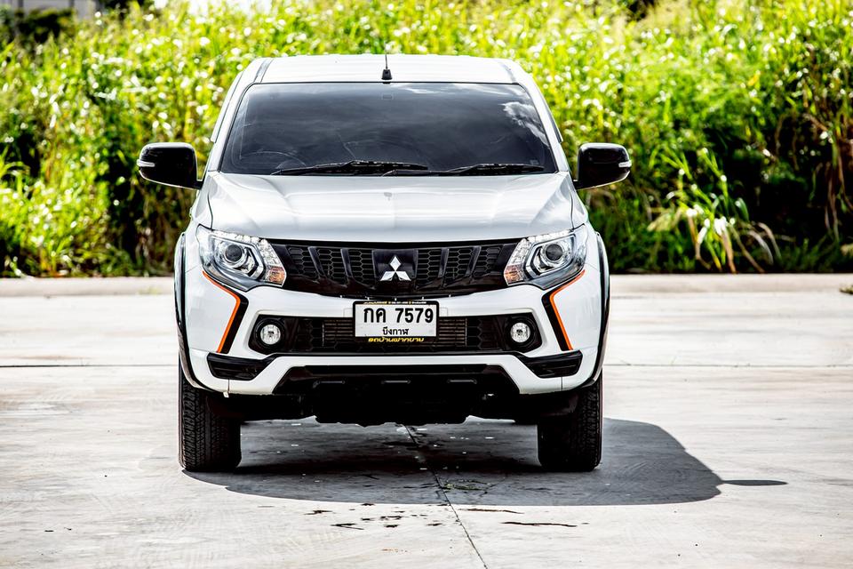MITSUBISHI TRITON 2.4 MIVEC PLUS DOUBLE CAB ATHLETE ปี 2018 สีขาว ไมล์แท้ 55,147