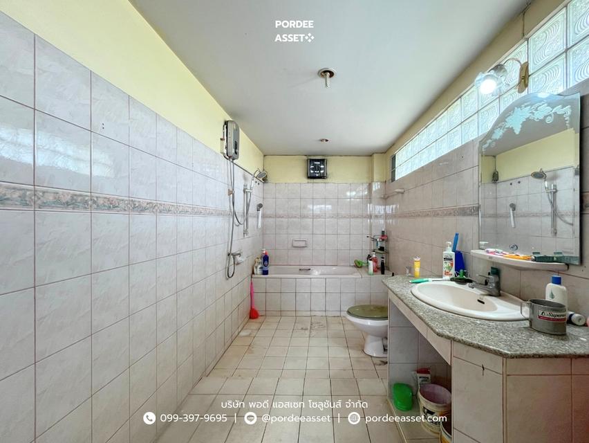 ขาย!! อาคารพาณิชย์ 3.5 ชั้น 2 คูหา ติดถนนบางบัวทอง - สุพรรณบุรี 340 (หลังมุม ขนาด 84 ตร.ว.) ถ.บางบัวทอง-สุพรรณบุรี บางบัวทอง นนทบุรี 14