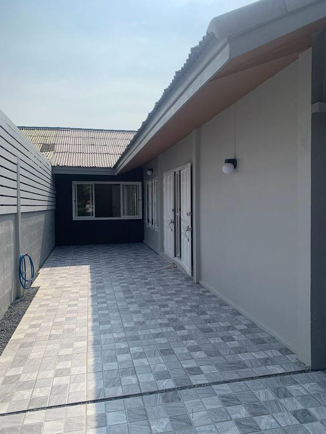 💸 บ้านแฝดรีโนเวทใหม่ทั้งหลัง ราคานี้คุ้มมาก! ลดจริง 300,000 บาท 4