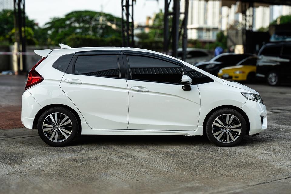 ❌❌HONDA JAZZ 1.5 SV เกียร์ออโต้ สีขาว ปี2016 #รถบ้านฝากขาย รูปที่ 5