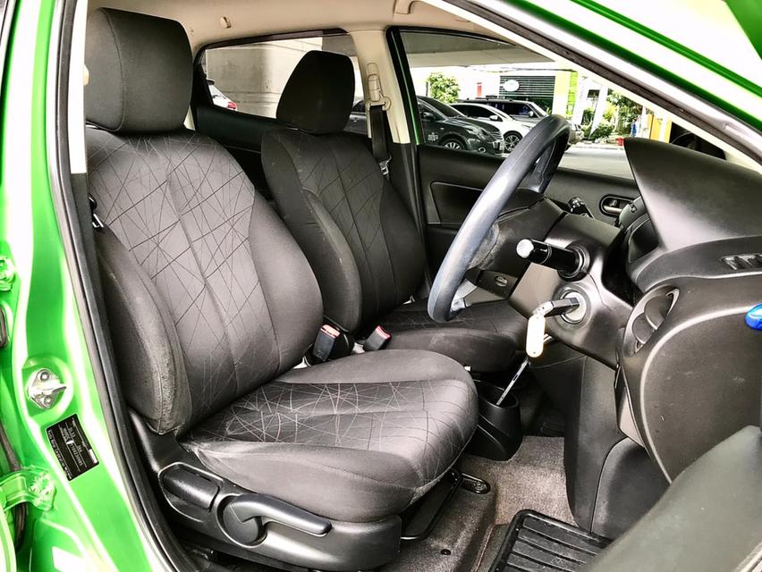 ขาย MAZDA 2 1.5 Groove Sports 5Dr ปี 2012 8
