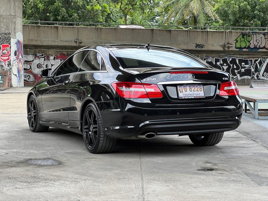 Mercedes Benz E250 CGI Coupe AMG W207 ปี 2011 3