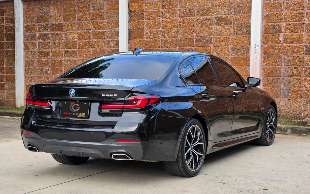 BMW 530e M SPORT LCI ปี 2022 (G30) รถศูนย์มือเดียว เจ้าของเดียว ประวัติศูนย์ครบทุกระยะ รูปย่อยที่ 2