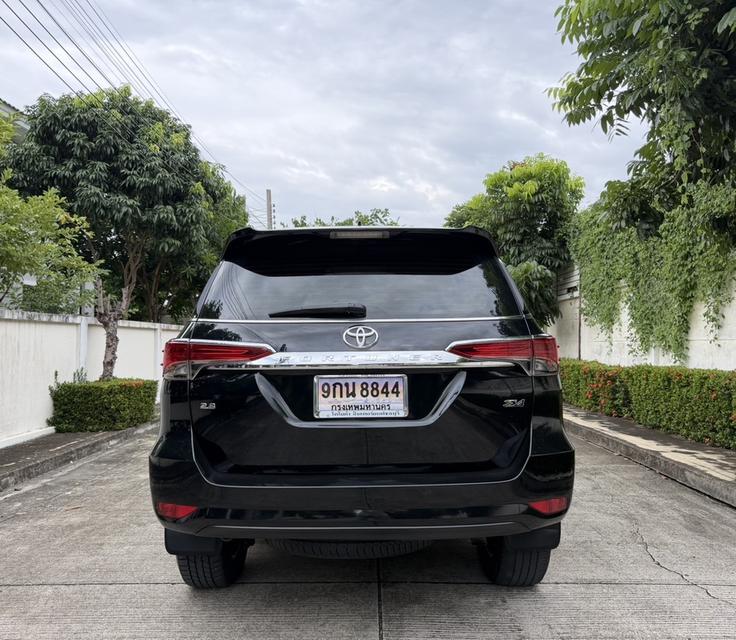 #toyota #fortunerTOYOTA FORTUNER 2.4 ขับ 2 ปี 15 สีดำ ประวัติศูนย์ ประกันชั้น1 เหลือถึงสิ้น รูปย่อยที่ 3