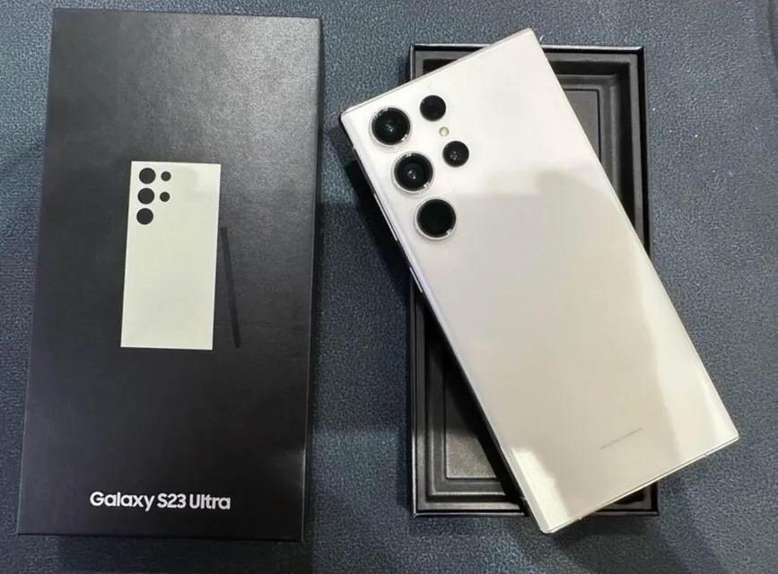 Samsung S23 Ultraสีขาว 3