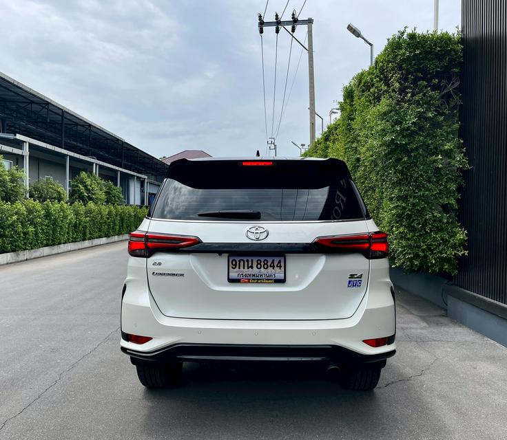 Toyota Fortuner Legender 2.8 4x4 ปี 2021 ไมล์ 53,xxx km