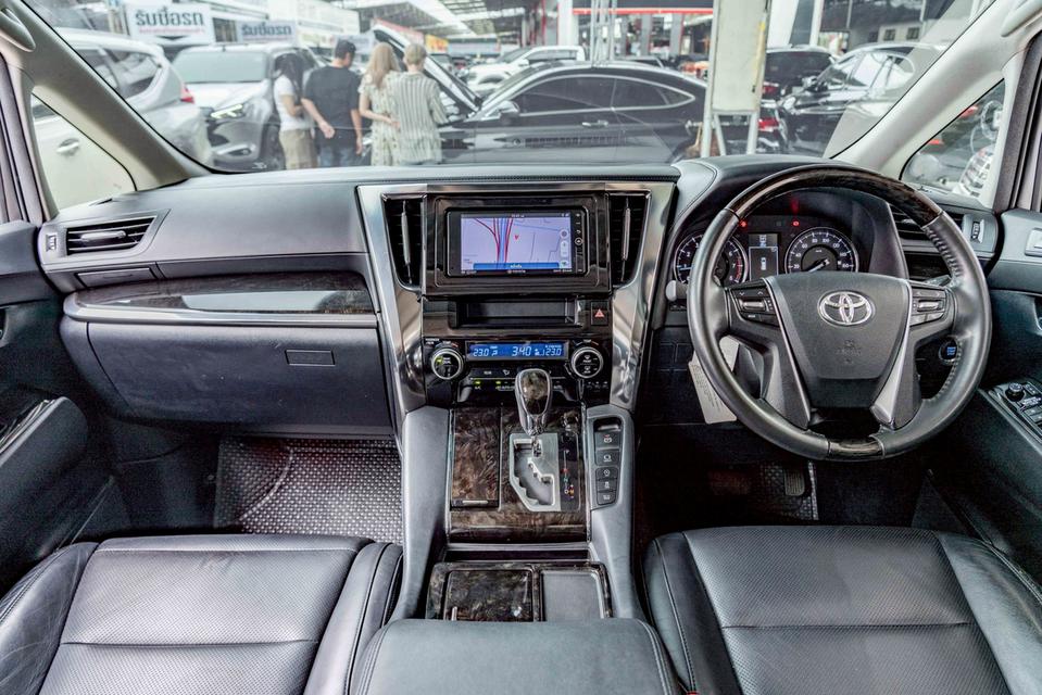 รหัสรถ NP2379 TOYOTA VELLFIRE 2.5V 2016 11