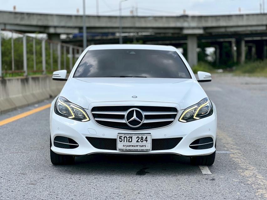Benz E200 ปี2015 จด2017 รถบ้าน มือเดียว ไม่เคยชน ไม่เคยทำสี  ตะเข็บเดิมทั้งคัน 4