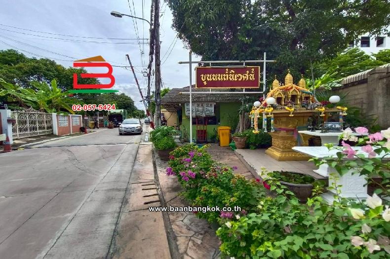 ที่ดินพร้อมบ้าน หมู่บ้านขุนนนท์นิเวศน์ เนื้อที่ 171 ตร.ว (บางขุนนนท์ 31) แขวงบางขุนนนท์ เขตบางกอกน้อย กรุงเทพมหานคร 11