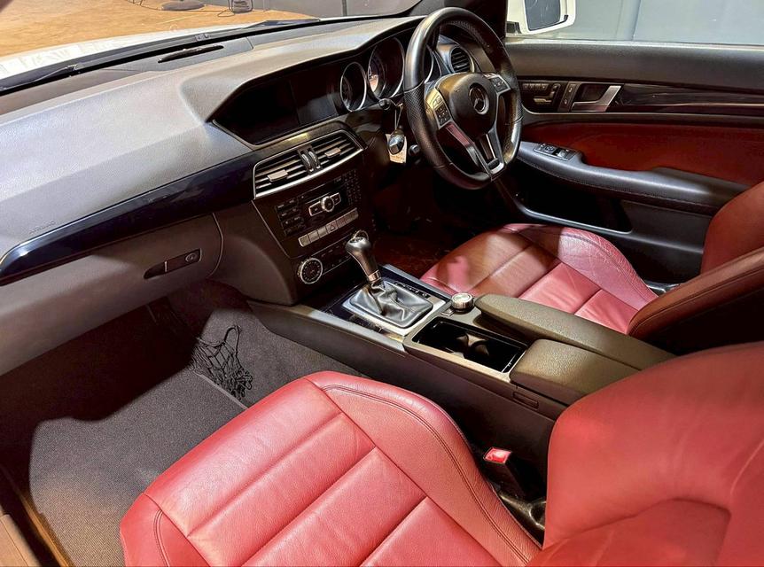 Mercedes-Benz C180 Coupe AMG(W204) ปี 2011 รูปที่ 7