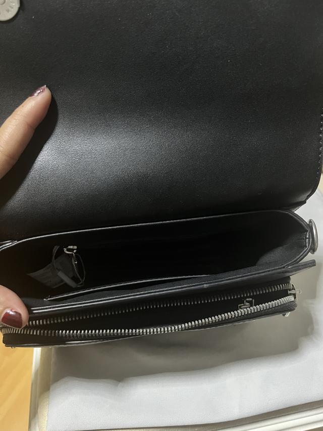 กระเป๋า Charles & Keith รูปที่ 9