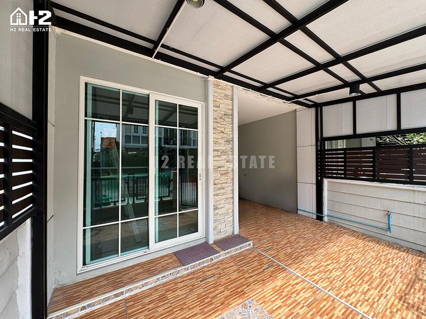 ขายทาวน์โฮมหลังมุม โกลเด้น ทาวน์ รามอินทรา-วงแหวน Gloden Town Ramintra-Wongwaen 3