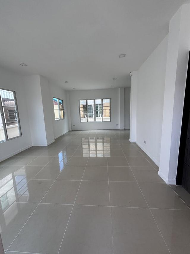 🏡 ขายบ้านเดี่ยว 2 ชั้น หมู่บ้านอิมเมจ เพลส พุทธมณฑลสาย 4 ✨ บ้านสวย ทำเลดี บนถนนพุทธมณฑลสาย 4 เดินทางสะดวก ใกล้ศาลายา พร้อมเข้าอยู่ 4