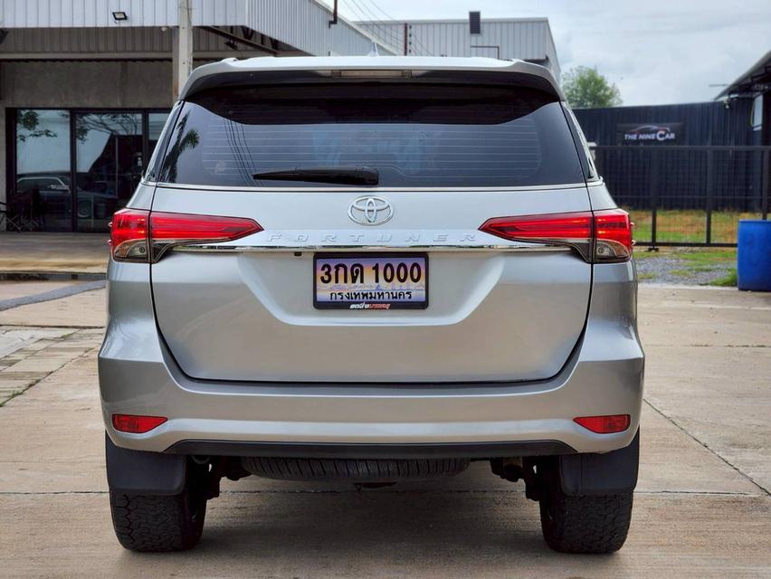 ขาย Toyota Fortuner 2.4V ปี16 6