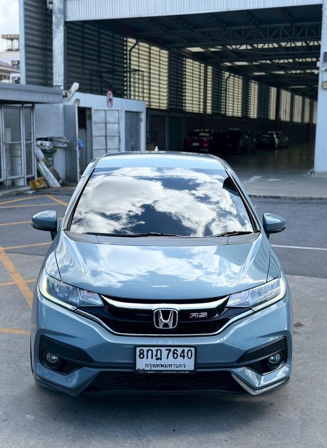 HONDA JAZZ 1.5RS i-VTEC TOP 2018 สีเทา MINOR CHANGE มือเดียวป้าย