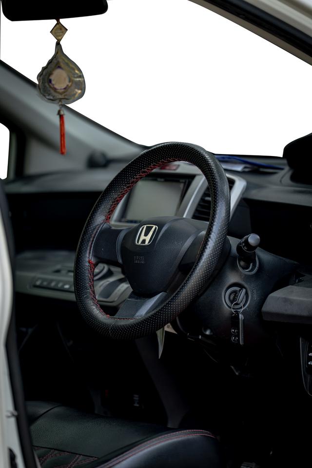 HONDA FEED 1.5 2011 3