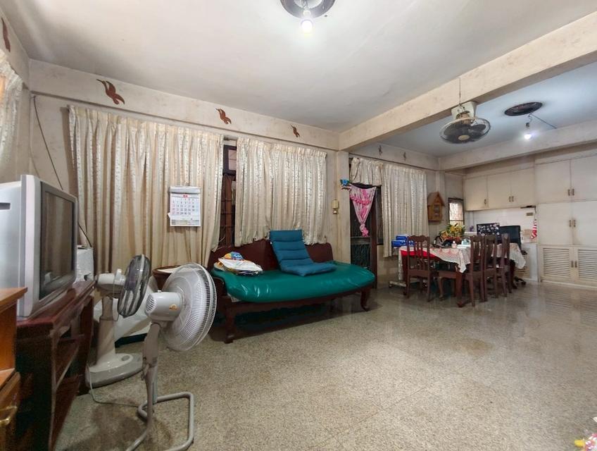 ที่ดินพร้อมบ้าน ซอยเสรีไทย 17 ใกล้สถานีตำรวจนครบาลบึงกุ่ม ถนนเสรีไทย แขวงคลองกุ่ม เขตบางกะปิ กรุงเทพมหานคร 11