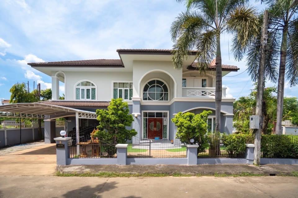 ขายด่วน บ้าน Pool Villa รีเจนท์โฮม โครงการ 1 สันทราย, เชียงใหม่ ขนาด 234 ตร.ว. หลังมุม ใกล้ริมปิง Meta Mall 1