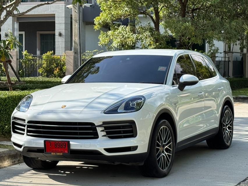 Porsche Cayenne 3.0 E-Hybrid ปี2019 วิ่ง 70,000 km.