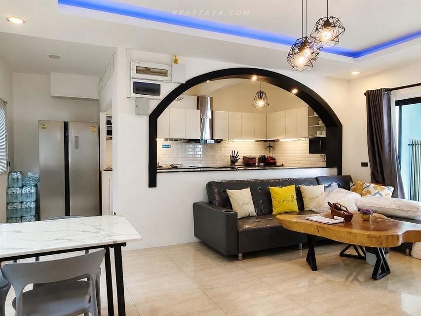 For Sale — Luxury Pool Villa with Tenant at Khao Makok 14, Huai Yai PattayaGreat investment opportunity. Luxury corner pool villa for sale 8