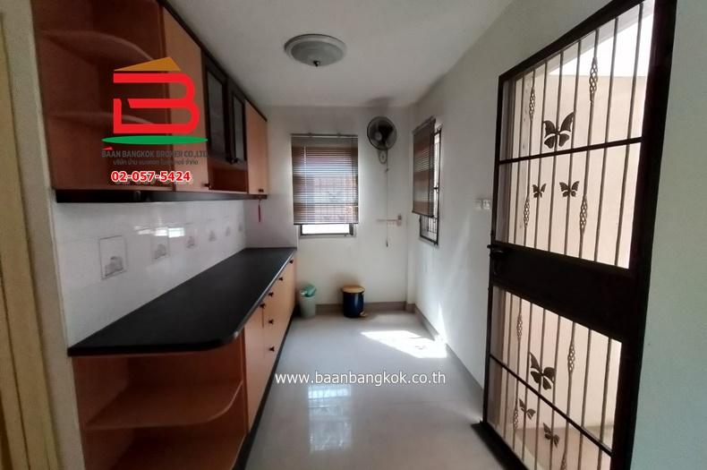 บ้านเดี่ยว หมู่บ้าน ชวนชื่น บางนา ซ.เกียรติพิพัฒน์ธานี เนื้อที่ 60 ตรว. ถ.บางนา-ตราด กม.29.5 อ.บางบ่อ จ.สมุทรปราการ 3
