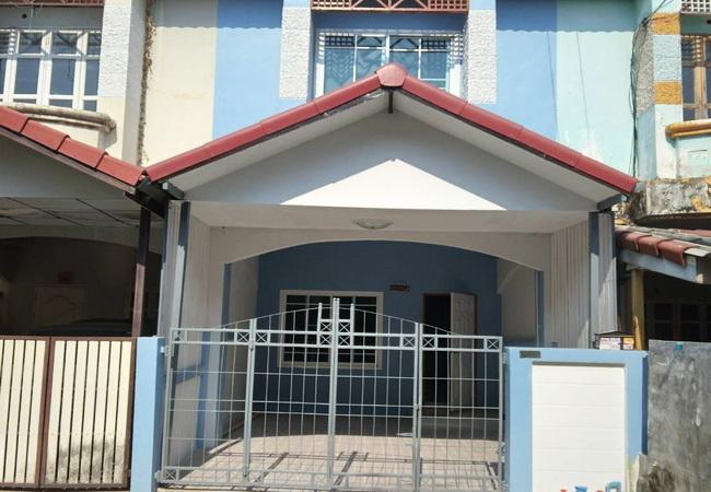 ขายทาวน์เฮ้าส์ หมู่บ้านปิยวรารมย์ 3 ถนนบ้านกล้วย-ไทรน้อย อำเภอไทรน้อย นนทบุรี 1