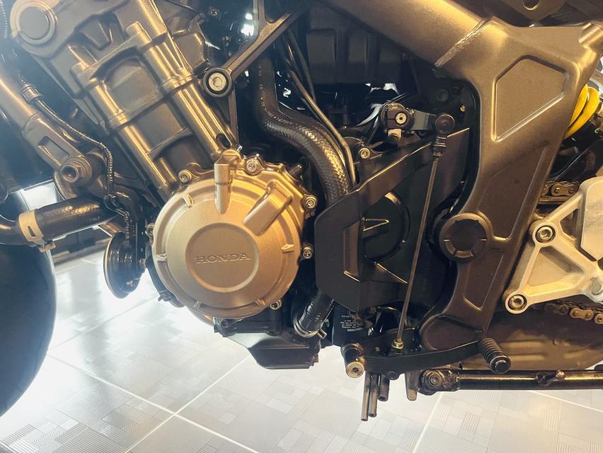ขายด่วน Cb650r ปี2019 รูปที่ 13