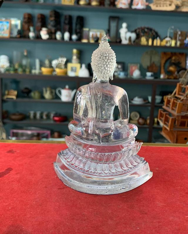 หลวงพ่อพระใสเนื้อเรซินใส 2