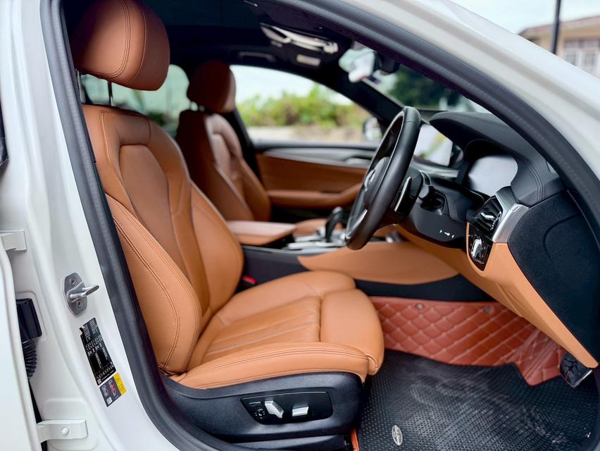 ปี 2020 BMW SERIES 5, 530e 2.0 M SPORT โฉม G30 ปี17-24 LCI สีขาว มือเดียวออกห้าง 15