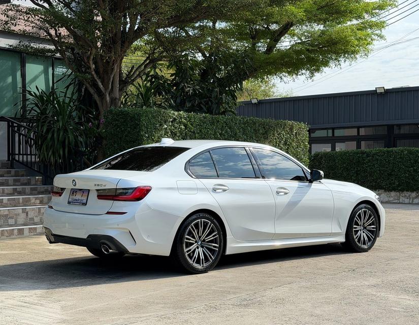 2021 BMW 320D MSPORT รถมือเดียวออกป้ายแดง รถออกจากศูนย์ปี 2021 แท้ รถวิ่งน้อย ไม่เคยมีอุบัติเหตุครับ รูปที่ 3