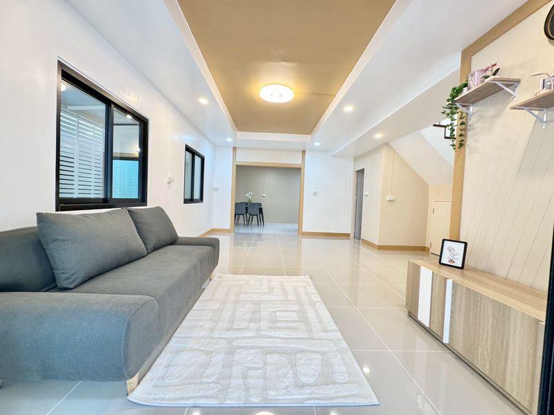 หมู่บ้านพฤกษา19 วัดลาดปลาดุกบ้านแฝด 2 ชั้น ตกแต่งใหม่พร้อมเฟอร์นิเจอร์ จอดรถในบ้านได้ถึง 3 คัน 🏗️ หน้าบ้านกว้าง 10 เมตร 6