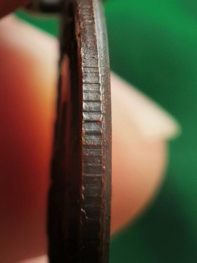 เหรียญกลมเล็กหลวงพ่อทบ ออกวัดทุ่งธงไชย ปี 2515 เหรียญนี้เนื้อทองแดง 2