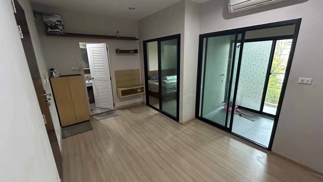 ขายด่วน ดิไอซิสคอนโด โคราช 33.39 ตรม. 1 ห้องนอน 1 ห้องรับแขก 1 ห้องน้ำ 1 ห้องคร้ว เดินทางสะดวกร้้วติด รพ.มหาราช 2
