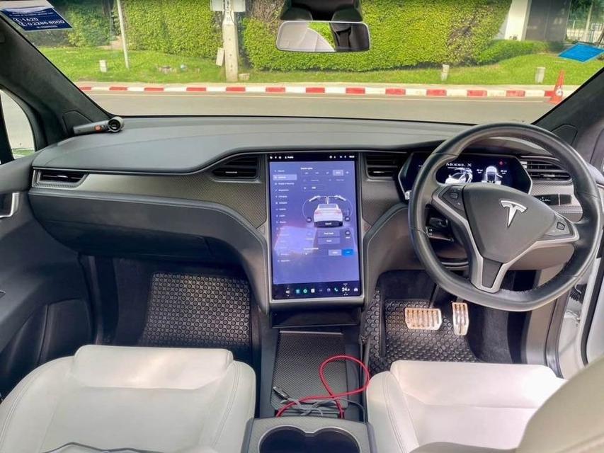 Tesla Model X รุ่น Performance หล่อ และแรงที่สุดในรุ่น 2