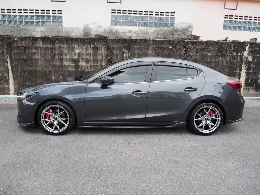 MAZDA MAZDA3 2.0 S ปี 2019 4