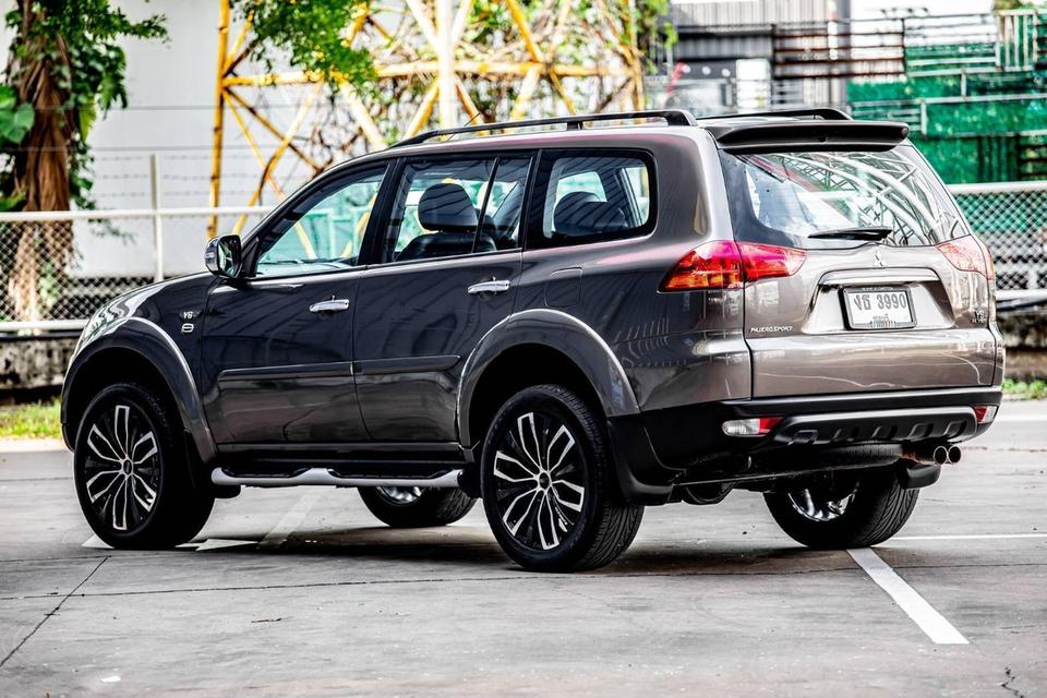 MITSUBISHI PAJERO Sport 3.0 V6 ปี 2012 เกียร์ออโต้ ท๊อปสุด เครื่องยนต์เบนซิน 8