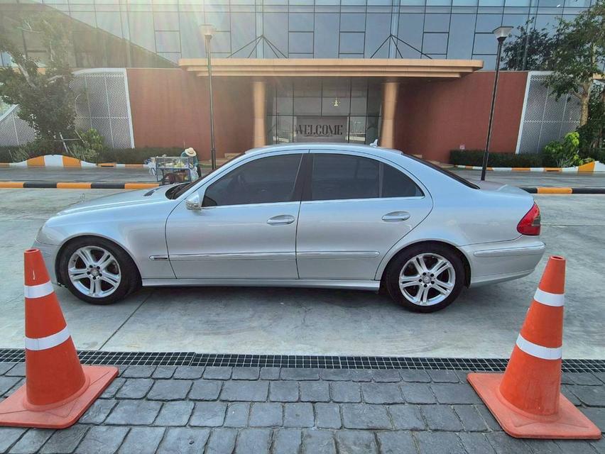 ขาย Benz E200 ปี 2009 สีเงิน ไมล์วิ่งน้อย สภาพเดิมๆ รูปที่ 3