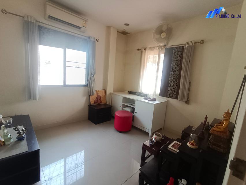 ขายทาวน์เฮ้าส์ หมู่บ้านซื่อตรงสายไหม บ้านเลขที่ 31/338 ซอย 36 ต.ลาดสวาย อ.ลำลูกกา จ.ปทุมธานี 11