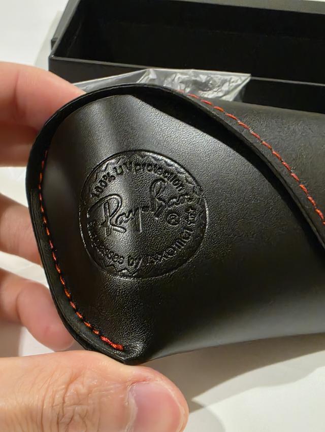 แว่นตา Rayban x Ferrari เลแบน เฟอร์รารี่ สวยเดิมๆสภาพใหม่ๆ อย่างดีพร้อมกล่องขาย ตามสภาพ ครับ รูปที่ 6