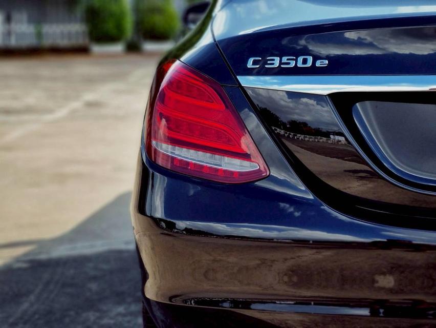 Benz C 350e AMG ปี17 รถสวย มือเดียว วิ่งน้อย 18