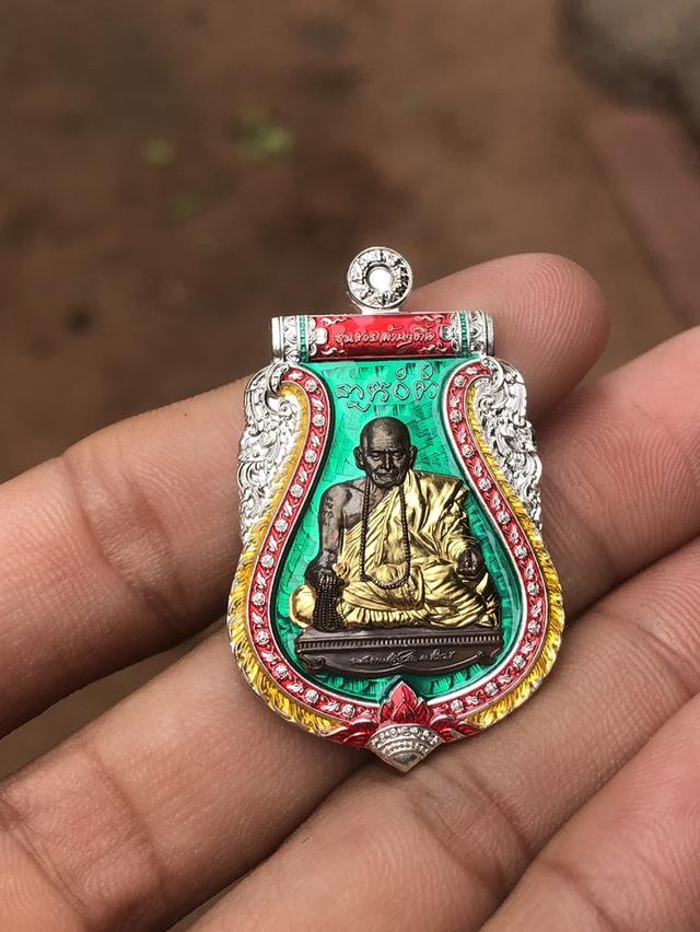 รวยล้านล้านตื้อหลวงปู่ศิลาชุดกรรมการ รูปย่อยที่ 4