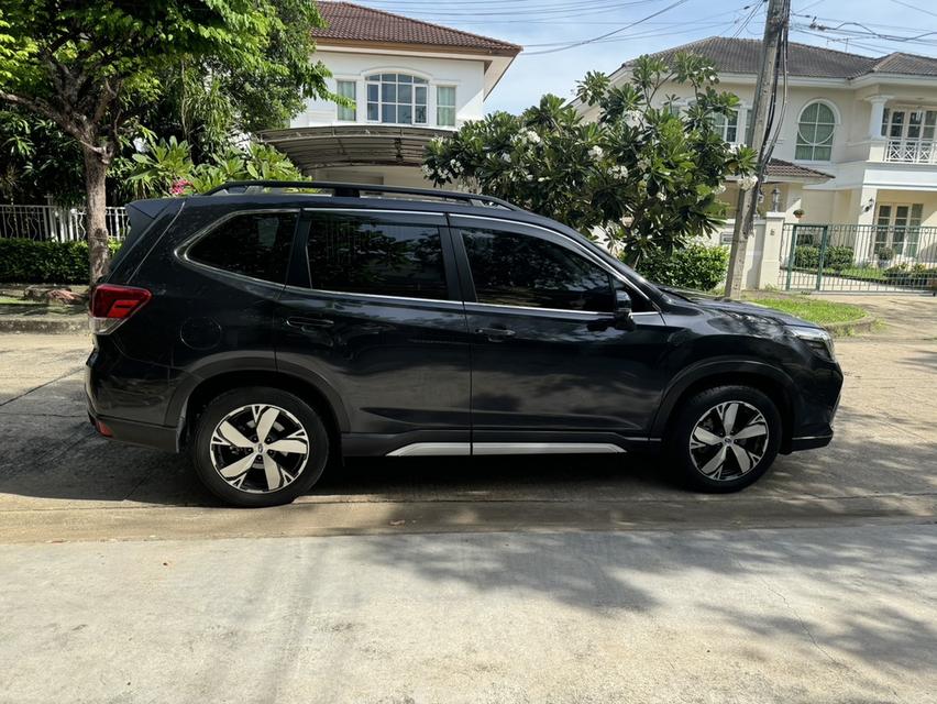 ขายรถยนต์ Subaru forester 2.0 6