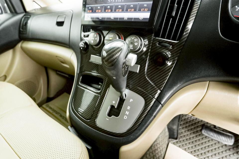 รหัสรถ 1E017  HYUNDAI  H1 2.5 DELUXE 2011 12