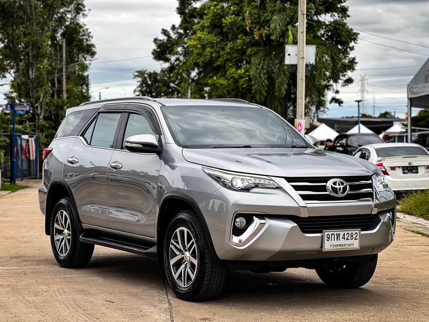 ขาย Toyota Fortuner 2.8V 4wd ปี16 3